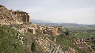 Este pueblo de Huesca se ubica en las faldas del Pico Gratal y la sierra de Caballera