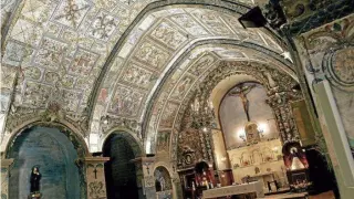 Imágenes de interior de la iglesia de la Virgen de la Carrasca