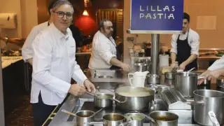 Lillas Pastia (Huesca). La Taberna del Lillas Pastia, propiedad del cocinero Carmelo Bosque, también ha revalidado la estrella, en su caso por séptimo año consecutivo. El restaurante oscense tiene como meta convertir a Huesca en un destino gastronómico excepcional.
