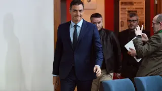 Pedro Sánchez, a su llegada a la rueda de prensa de este sábado en la Moncloa
