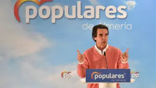 El expresidente del Gobierno de Aragón, José María Aznar, en un acto del PP en El Ejido (Almería).