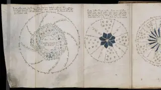Páginas del manuscrito Voynich que tradicionalmente se cree que representan temas astrológicos
