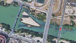 La mujer ha sufrido el accidente de kayak junto al Azud del Ebro, los Bomberos han encontrado el cadáver flotando junto al puente del Ferrocarril.