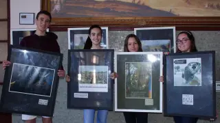 Jose Antonio Prieto, Irene Cloquell y Mireia Marín ganadores dela categoría A y Beatriz Betrian tercer premio de la categoría B