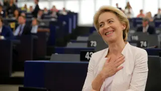 Elected European Commission President Ursula von der Leyen reacts after a vote on her election at the European Parliament in Strasbourg, France, July 16, 2019. REUTERS/Vincent Kessler [[[REUTERS VOCENTO]]] EU-JOBS/VONDERLEYEN-VOTE