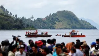 Incendio de un ferry en Indonesia.