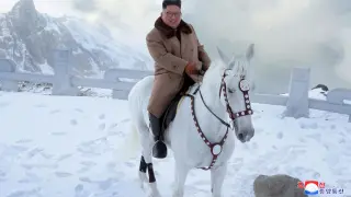 Kim Jong-un, a caballo
