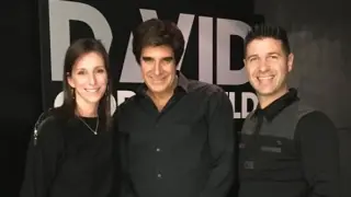 Ismael Civiac y su mujer, Patricia Andreu, se encontraron con David Copperfield.