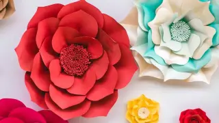 Flores de papel para decorar.