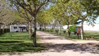 Instalaciones del camping San Jorge de Huesca.