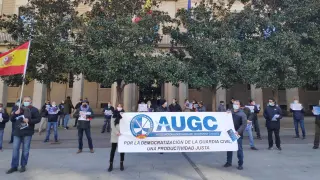 Concentración de guardia civiles de AUGC en Zaragoza.