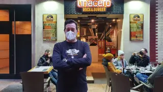 Discos Linacero es hoy Linacero Rock&Burger, en la calle San Miguel de Zaragoza.