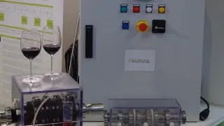 La tecnología PEF acelera el proceso de fermentación del vino.