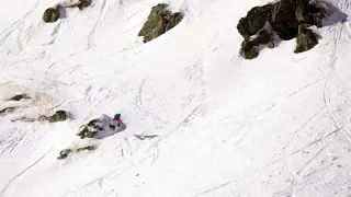 Nuria Castán, en pleno descenso por la nieve andorrana.