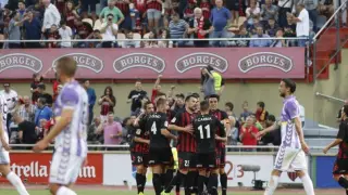 Los jugadores del Reus celebran un gol en el partido contra el Valladolid investigado dentro de la Operación Oikos.