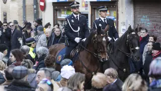 Policía Local de Zaragoza en la procesión de San Antón, en San Pablo.