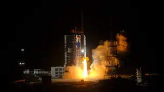 Los restos del cohete lanzado por China han caído en el océano Índico.