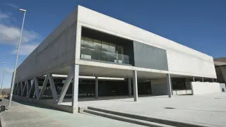 Uno de los edificios seleccionados, la piscina cubierta de Cuarte de Huerva, proyecto de Olano y Mendo Arquitectos.