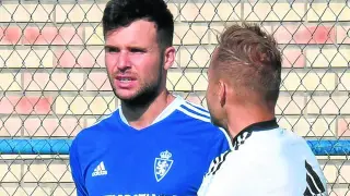 Álvaro Giménez, a la izquierda, en la sesión de entrenamiento de ayer.