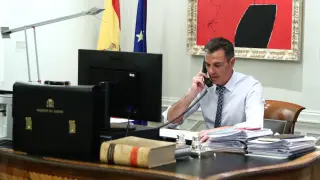 Sánchez, durante su conversación con Biden.