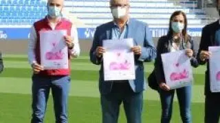 La carrera 'Huesca contra el cáncer' fue presentada este lunes en El Alcoraz.