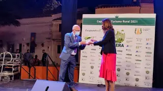 El alcalde darocense recogió el premio en Olvera, localidad gaditana que se llevó el concurso.