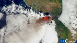 Volcano continues to erupt on the Canary Island of La Palma