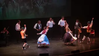 Música en vivo, arte, teatro, danza y canto en la emotiva función de ‘Las voces de Goya’