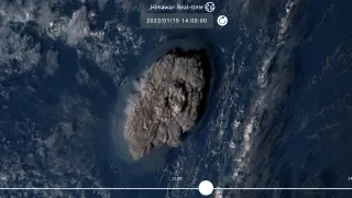 La erupción del volcán, vista desde el espacio.