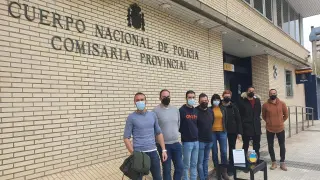 Agentes de la comisaría de Huesca que colaboran en la iniciativa.
