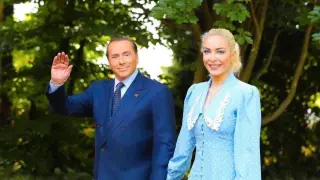 Berlusconi y su novia Marta Fascina, de 32 años.