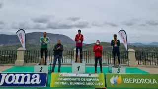 Podio masculino en el Campeonato de España de 'trail running' con el aragonés Marcos Ramos segundo.