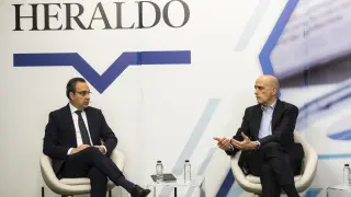 Ignacio Montaner, director general de Endesa en Aragón y Jesús Herrero, director de análisis de mercado de Cepsa.