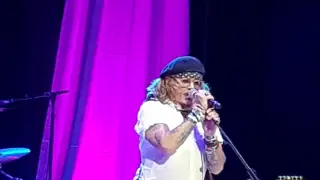 Actuación de Johnny Depp junto al rockero inglés Jeff Beck