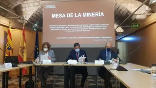 Mesa de la minería del Departamento de Industria, Competitividad y Desarrollo Empresarial del Gobierno de Aragón.