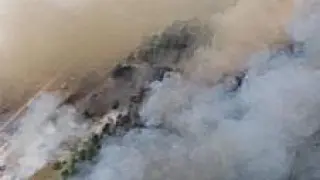 El incendio, visto desde el aire.