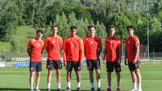Manu Rico, Pablo Tomeo, Kevin Carlos, Euse Monzó, David García y Hugo Anglada, los canteranos del Huesca en Benasque.