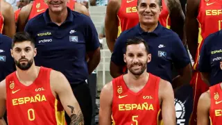 La selección española de baloncesto momentos previos a enfrentarse a la griega.
