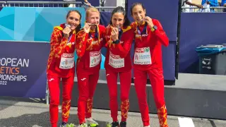 El equipo femenino que se colgó la plata en maratón.