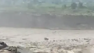 Inundaciones en la India en Kangra, Himachal Pradesh.