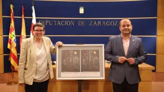 Susana Ruberte, enóloga, y Victor Chueca, alcalde de Magallón, en la presentación de la feria.