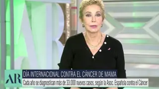 Ana Rosa Quintana durante la emisión de su programa en el Día Mundial Contra el Cáncer de Mama