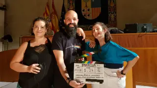 Ignacio Lasierra, con Marina Herranz y Laura Gómez-Lacueva.