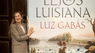 La aragonesa Luz Gabás inicia la promoción en Madrid de su premio Planeta 'Lejos de Luisiana'