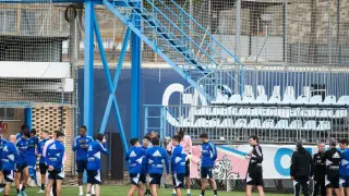 La plantilla del Real Zaragoza en la Ciudad Deportiva.