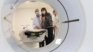La consejera de Sanidad, Sira Repollés en el Hospital Clínico Universitario Lozano Blesa de Zaragoza.