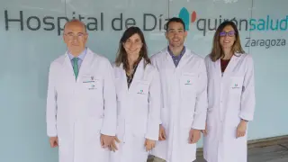 De izquierda a derecha, el Dr. Asso, la Dra. Calvo, el Dr. López y la Dra. Jáuregui.