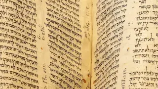 El Codex Sassoon, la más completa y antigua biblia hebrea.