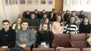 Estudiantes del Instituto de Ivankiv, Ucrania