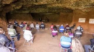 Las cuevas del municipio de Azuara.